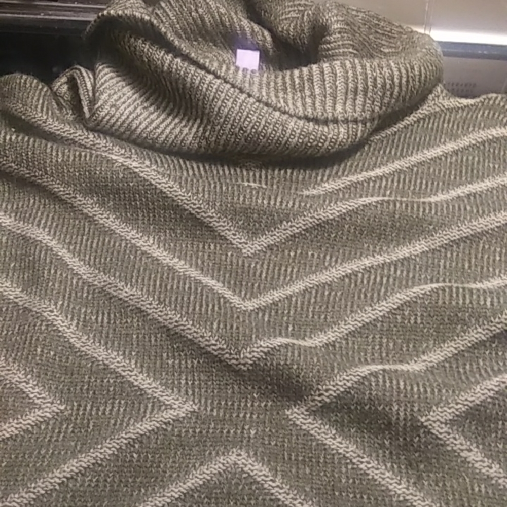 💚 alya sweater 💚